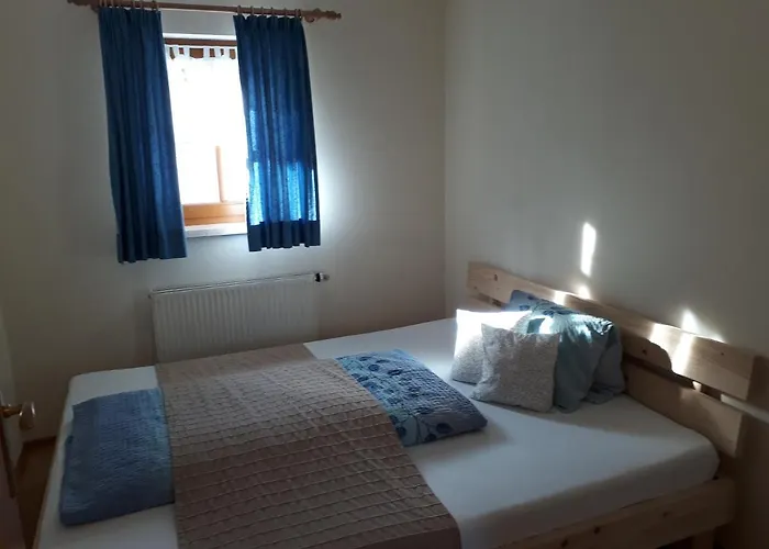 奥伯霍夫公寓 *